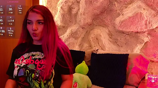 bella mush online show from July 6, 10:12 pm