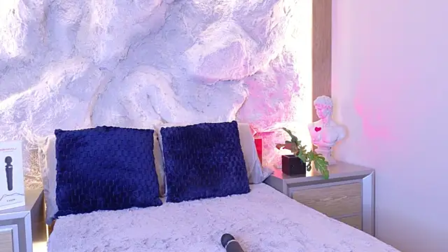 bella mush online show from February 18, 9:00 pm