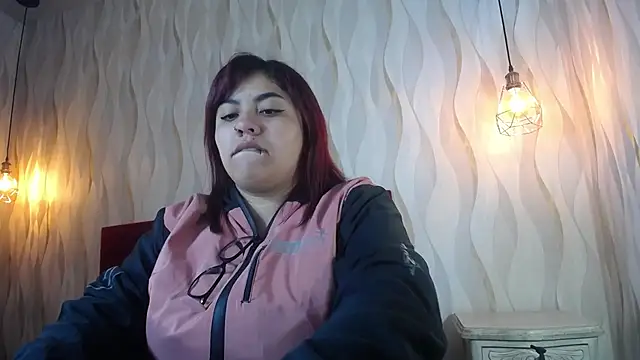 danna garza online show from November 28, 4:12 am