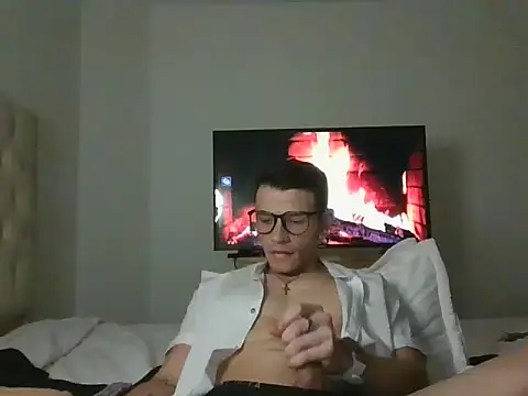 Liam se online show from November 23, 4:11 am