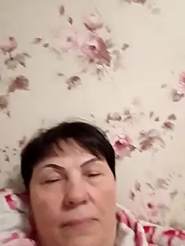 OliviaaSkyy online show from April 10, 9:22 pm