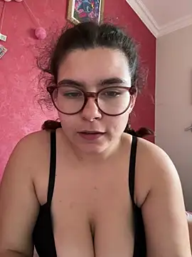 missseduction24 online show from March 5, 8:00 am