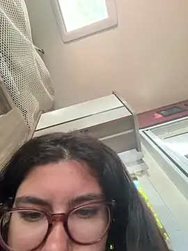 missseduction24 online show from April 7, 9:00 am