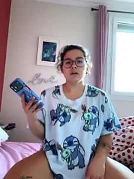 missseduction24 online show from February 6, 8:21 am