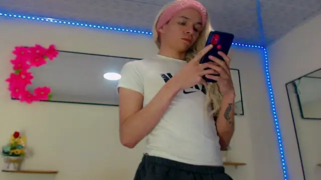 Karla hot777 online show from May 4, 12:41 pm