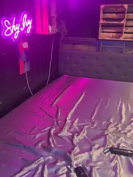 Shy-Ivy online show from December 17, 10:37 pm