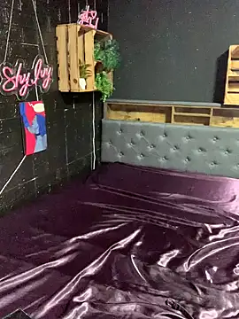 Shy-Ivy online show from March 8, 9:18 pm