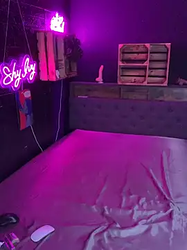 Shy-Ivy online show from December 4, 9:36 pm