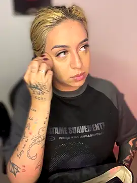 VeloraVyxen  online show from November 30, 3:18 am