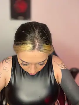 VeloraVyxen  online show from December 3, 1:50 am