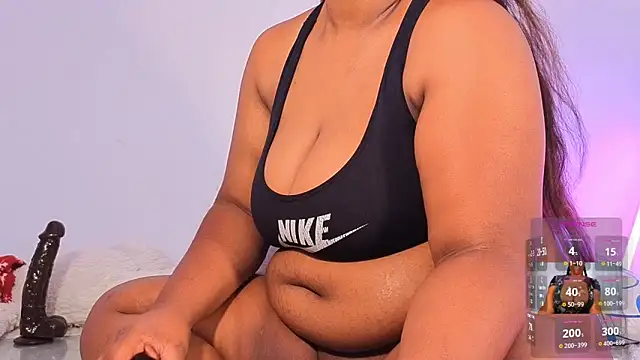 Snapshot of IssaNoirr chatting on November 24, 3:12 pm IssaNoirr online show from November 24, 3:12 pm