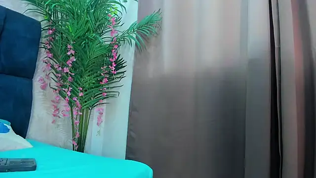 Holly Sly online show from November 21, 8:08 pm