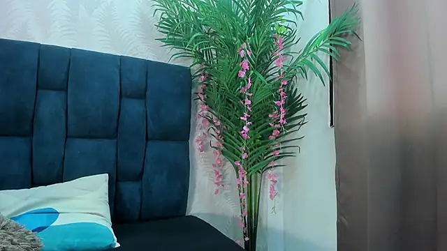 Holly Sly online show from November 24, 7:14 pm