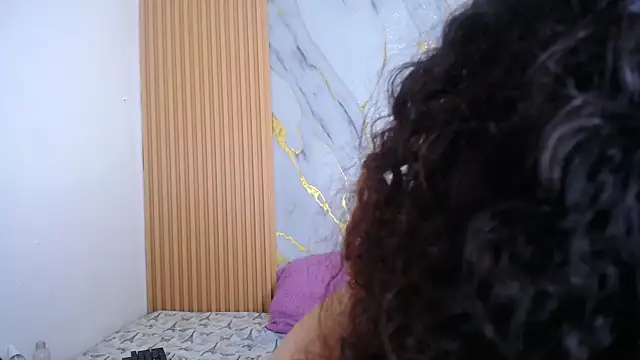 Annie Chers online show from November 30, 4:24 am