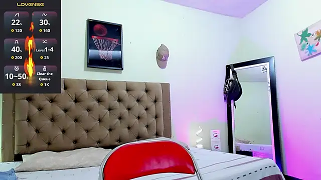 Snapshot of blorelopez chatting on February 25, 12:11 am blorelopez online show from February 25, 12:11 am