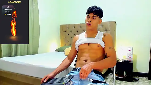 blorelopez online show from January 13, 2:10 pm