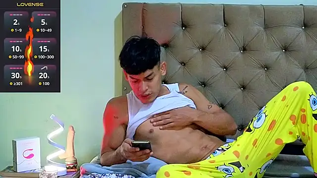 blorelopez online show from December 14, 11:38 am