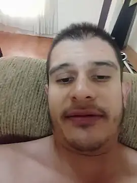 Snapshot of JorgeDaLeche1 chatting on June 25, 8:36 pm JorgeDaLeche1 online show from June 25, 8:36 pm