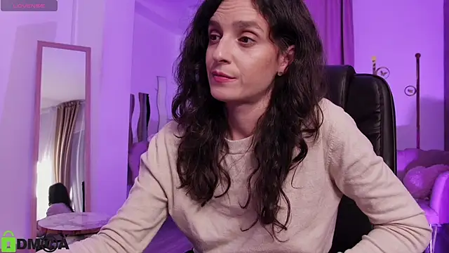 Snapshot of AnnaHarperX chatting on October 22, 5:01 pm AnnaHarperX online show from October 22, 5:01 pm