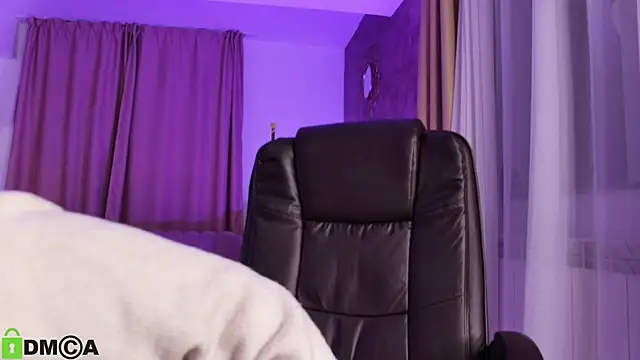 AnnaHarperX online show from January 8, 5:52 pm