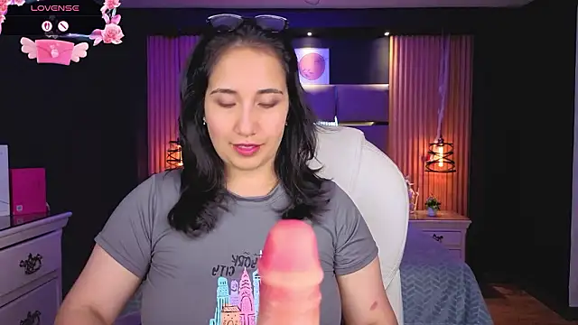 Lauroberts7 online show from February 16, 7:34 pm