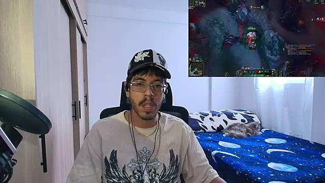 Snapshot of naitt_ chatting on November 22, 8:40 pm naitt online show from November 22, 8:40 pm