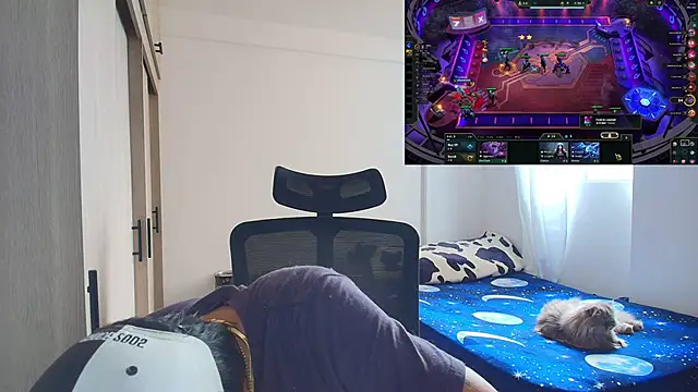 naitt  online show from December 5, 6:17 pm