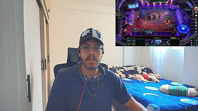 naitt  online show from December 15, 4:13 pm