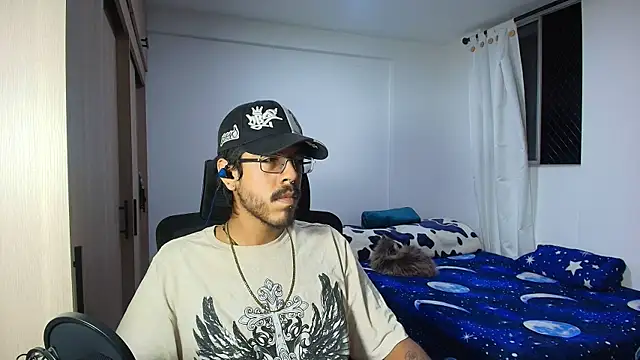 naitt  online show from December 3, 1:50 am