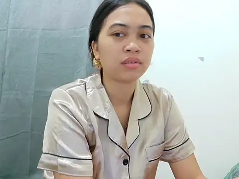 Ursexyasianskinny online show from March 27, 6:00 am