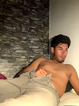 Snapshot of NanetYNaru chatting on November 29, 2:12 am NanetYNaru online show from November 29, 2:12 am