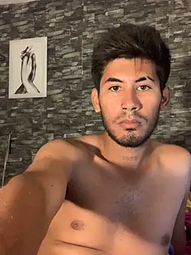 Snapshot of NanetYNaru chatting on November 27, 1:17 am NanetYNaru online show from November 27, 1:17 am