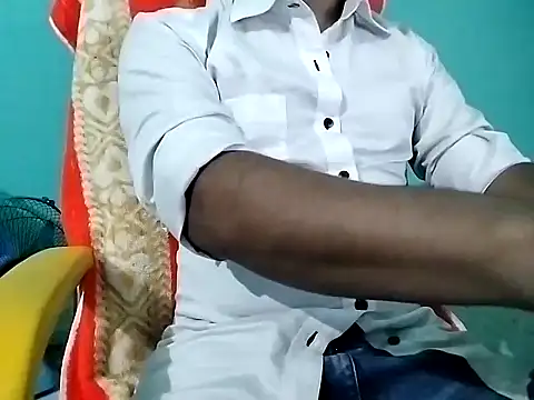 HandSome Perverter online show from November 18, 6:00 pm