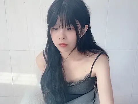 Snapshot of bunny-- chatting on November 27, 5:19 am bunny-- online show from November 27, 5:19 am