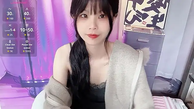 Snapshot of bunny-- chatting on December 3, 5:08 am bunny-- online show from December 3, 5:08 am