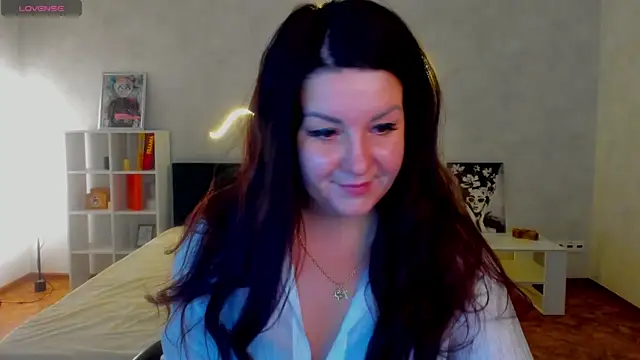 still  her online show from November 27, 1:06 am