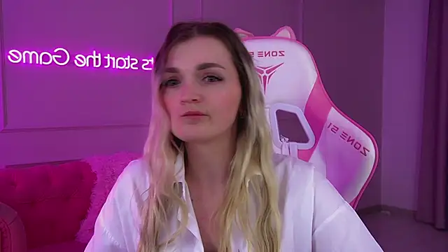 AnnyRaii online show from February 20, 6:21 pm