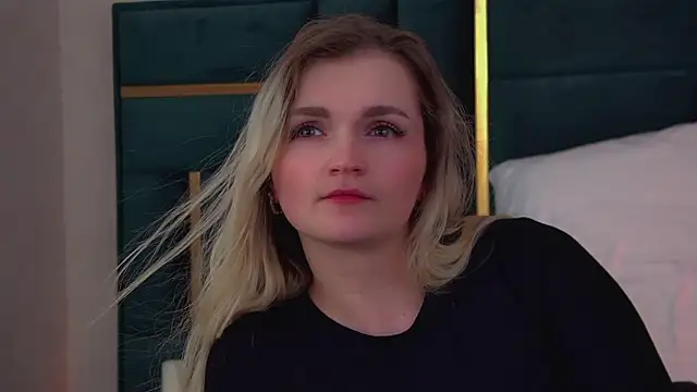 AnnyRaii online show from February 21, 6:32 pm