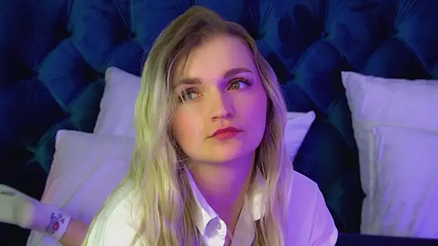 AnnyRaii online show from February 9, 6:11 am