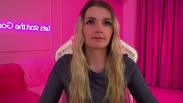 AnnyRaii online show from February 7, 6:27 pm