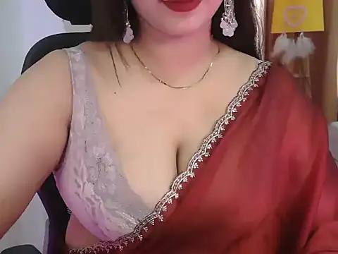 Snapshot of NotySuku chatting on November 27, 8:26 am NotySuku online show from November 27, 8:26 am