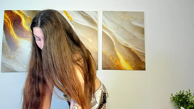 LiraRevery online show from November 25, 3:29 am