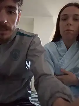 Snapshot of DuoDesir1 chatting on December 16, 1:04 pm DuoDesir1 online show from December 16, 1:04 pm