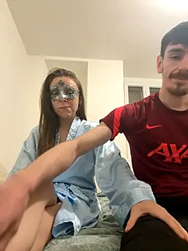 Snapshot of DuoDesir1 chatting on November 24, 8:42 pm DuoDesir1 online show from November 24, 8:42 pm