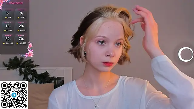 Snapshot of UmbraVelour chatting on January 12, 2:24 pm UmbraVelour online show from January 12, 2:24 pm