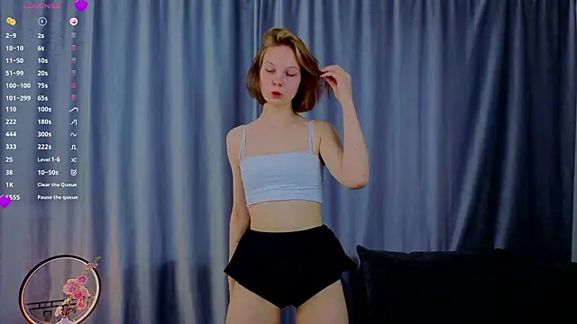 UmbraVelour online show from March 7, 1:05 pm