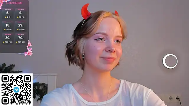 Snapshot of UmbraVelour chatting on January 8, 2:34 pm UmbraVelour online show from January 8, 2:34 pm