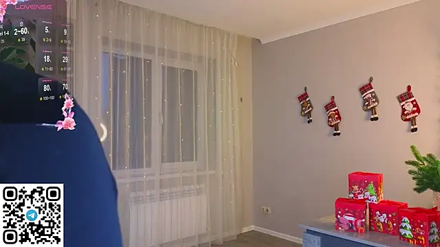 Snapshot of UmbraVelour chatting on December 18, 1:37 pm UmbraVelour online show from December 18, 1:37 pm