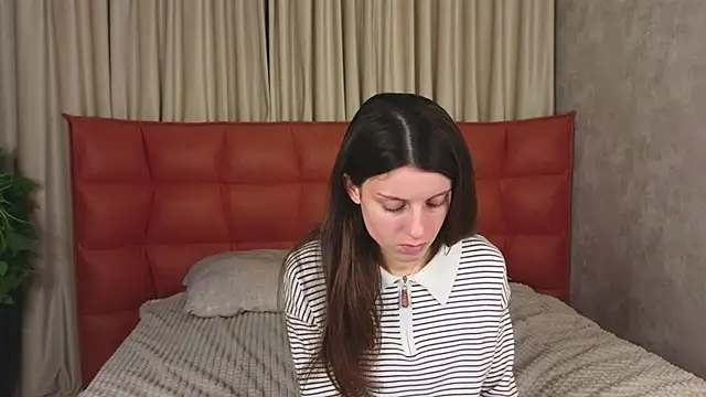 VelvetNyxen online show from November 29, 3:01 pm