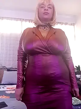 LaReineCleo online show from May 4, 10:29 am